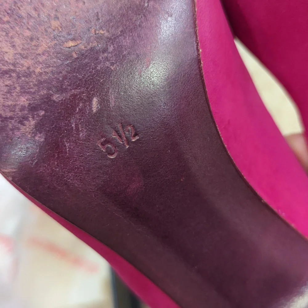 Stuart Weitzman Vintage Women's Size 5.5 Hot Pink Heels with Box